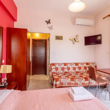 Apartmán Iliadis House Sarti Pokoj fotografie